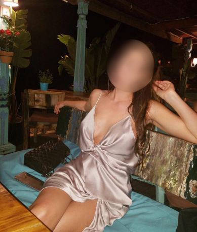 Eskorts Rēzekne: MUMS BIJA JAUTRI? ES ESMU IDEĀLS, STJUARTESE AR BAGĀTĀM KRUSĪM ATPŪSTIES